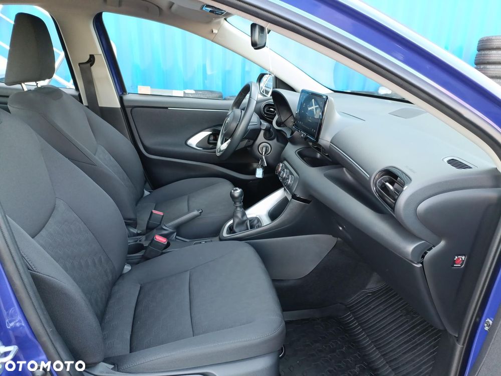 Toyota Yaris - 10
