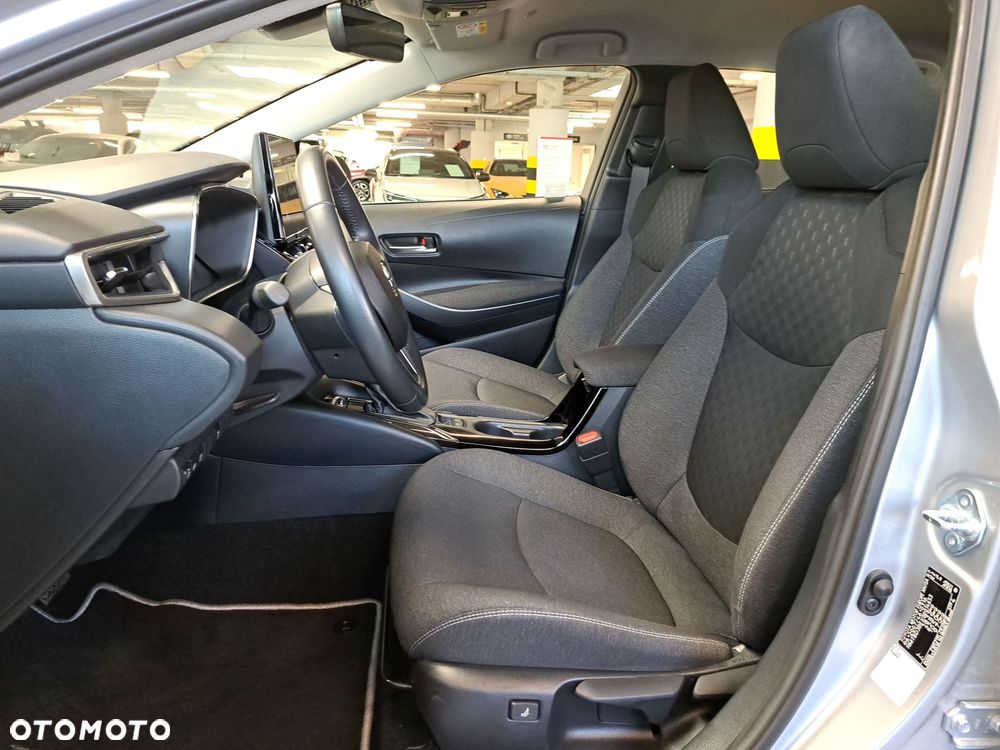 Toyota Corolla 1.8 Hybrid Comfort - 12