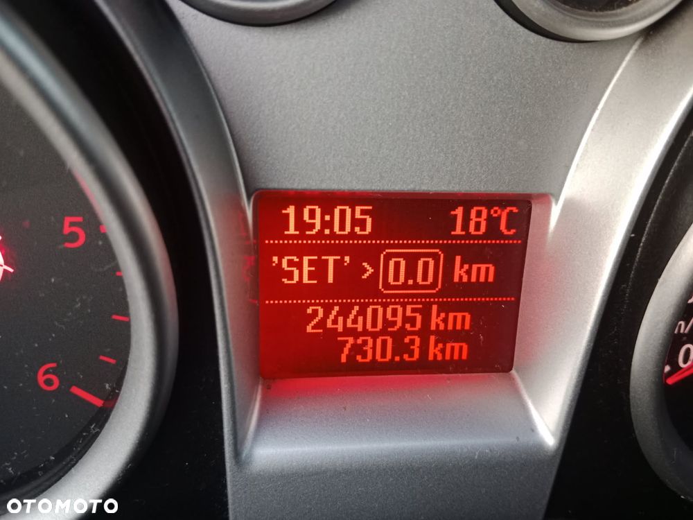 Ford Kuga 2.0 TDCi Titanium - 9