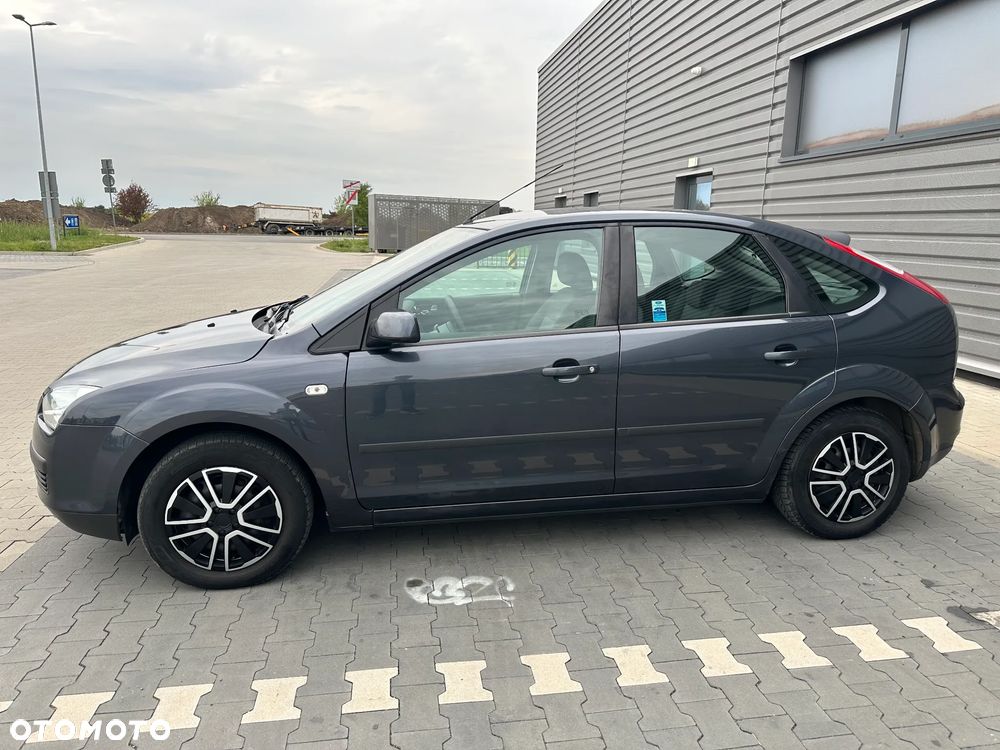 Ford Focus 1.6 Ti-VCT Ghia - 3