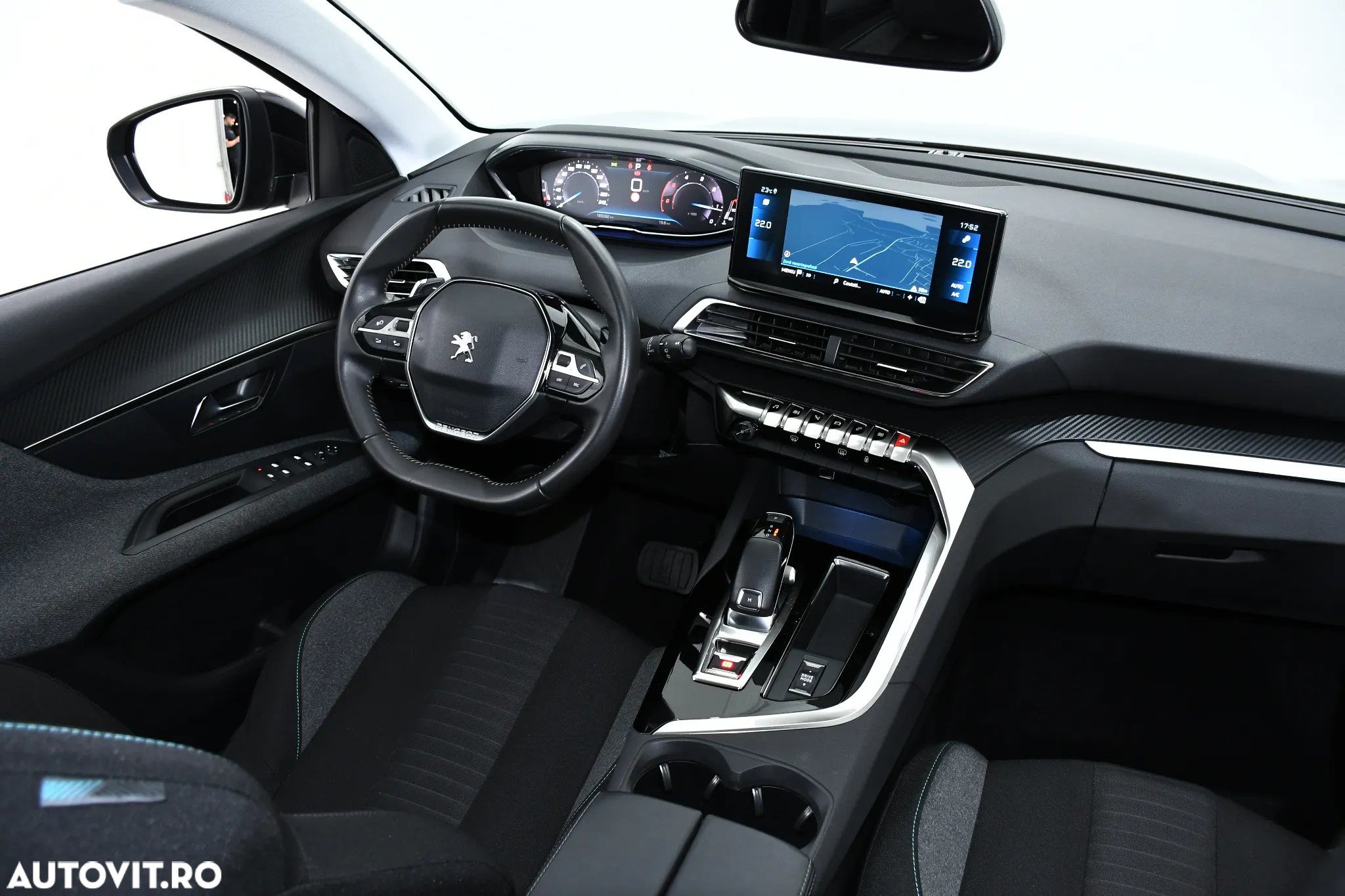 Peugeot 3008 1.5 BlueHDI 130 EAT8 Allure Pack - 4