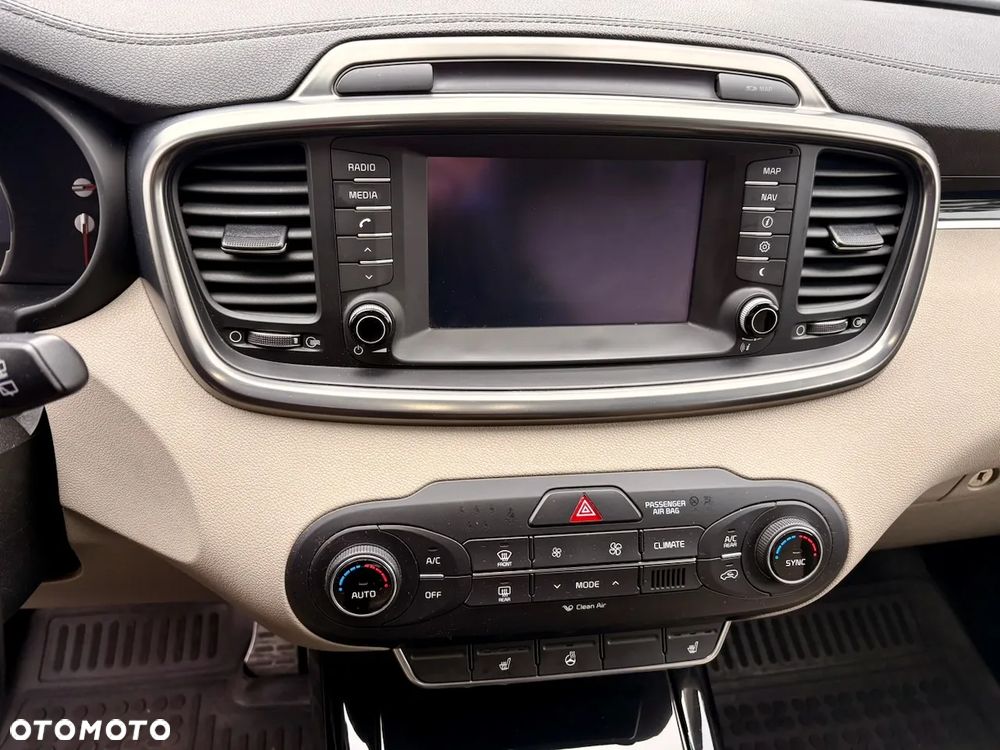 Kia Sorento 2.0 CRDI L - 16