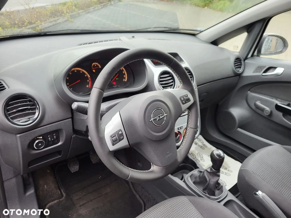 Opel Corsa 1.2 16V 111 - 11