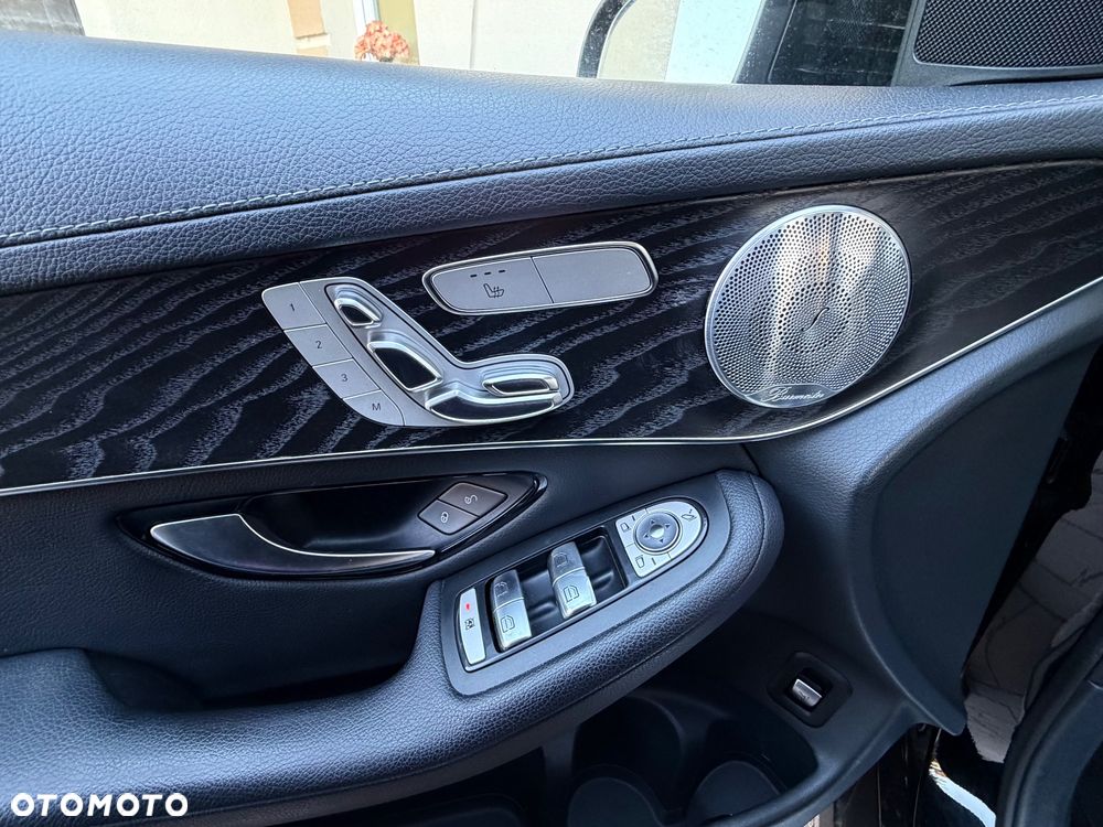 Mercedes-Benz GLC - 36