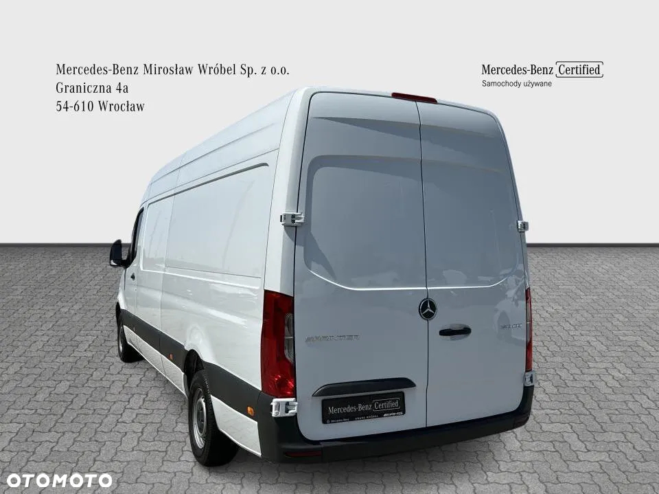 Mercedes-Benz Sprinter - 4