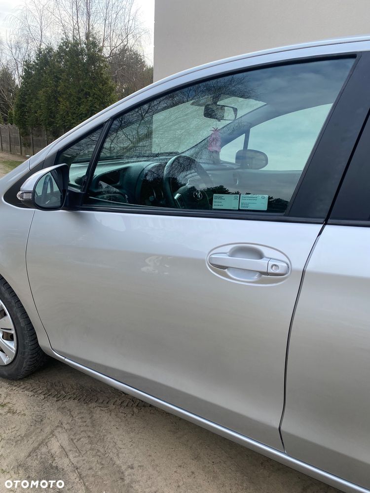 Toyota Yaris - 8