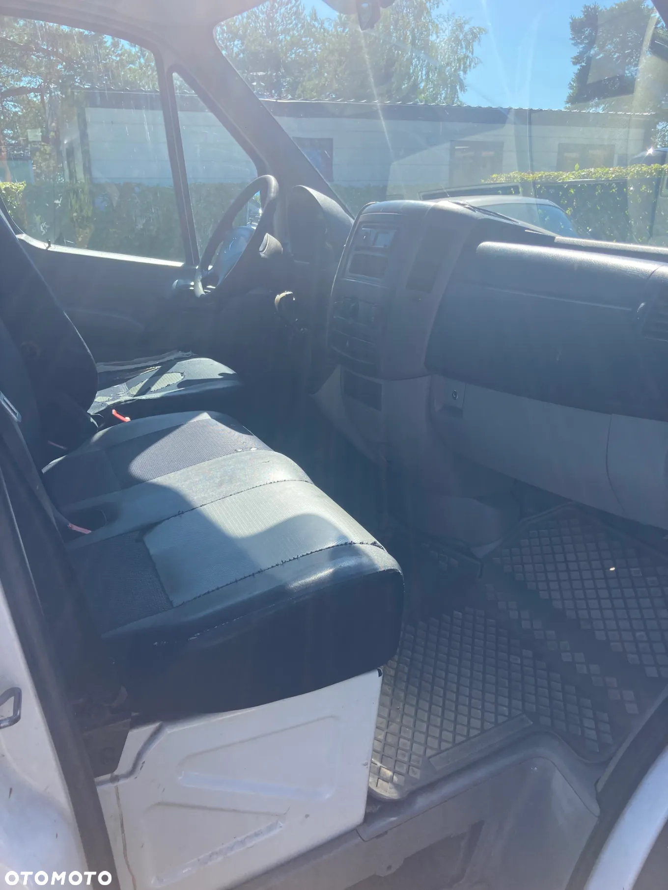 Mercedes-Benz SPRINTER 211 CDI - 12