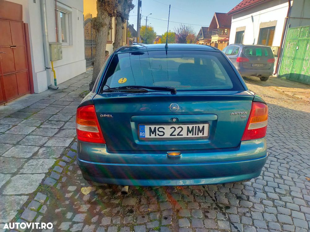Opel Astra - 1