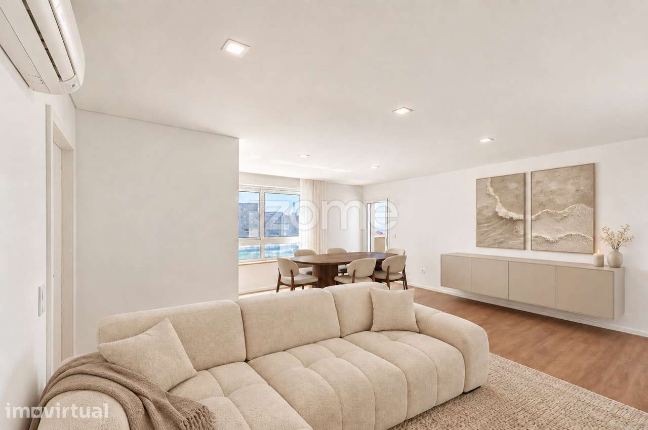 Apartamento T2 com Terraço Privativo de 100m² e Vista Mar - Grande imagem: 2/15