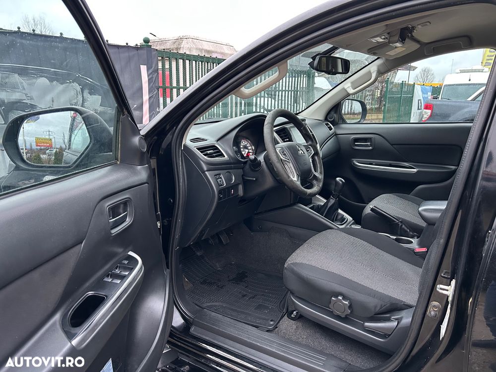 Mitsubishi L200 Double Cab 2.2 DI-D M/T Instyle - 15