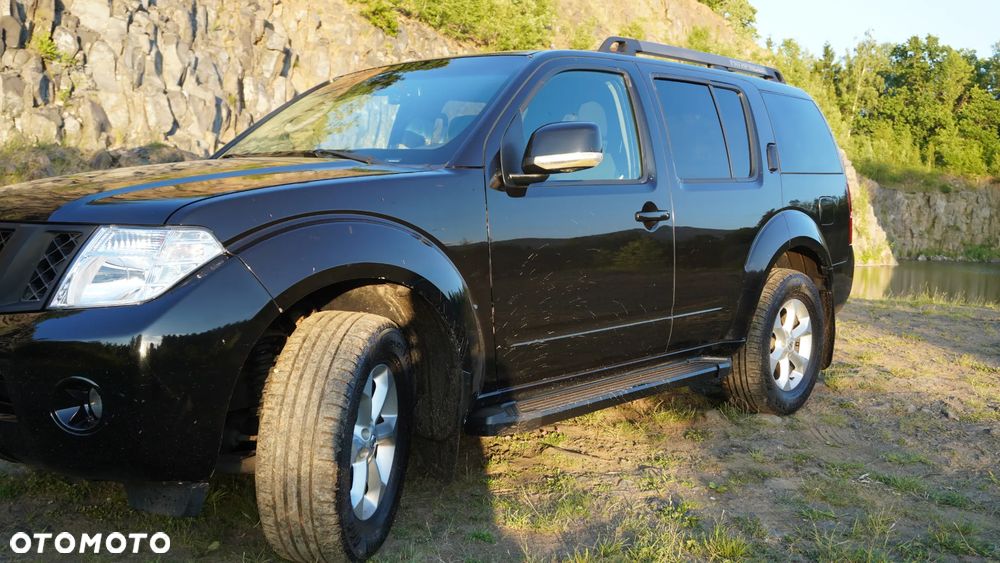 Nissan Pathfinder 2.5 D SE - 7