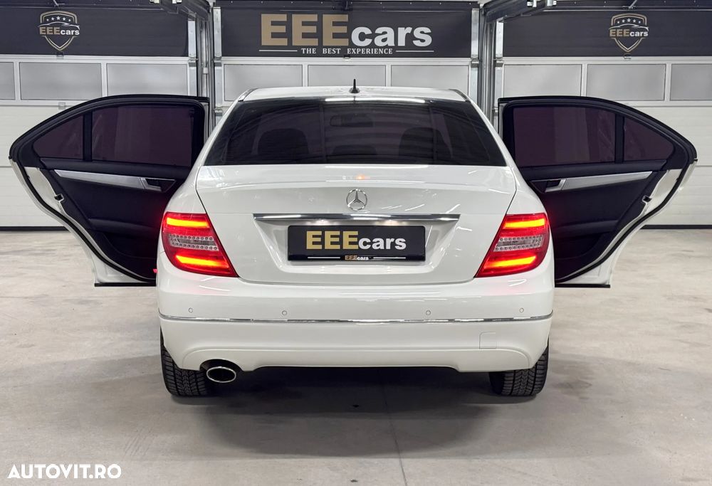 Mercedes-Benz C 220 CDI 7G-TRONIC Avantgarde Edition - 11