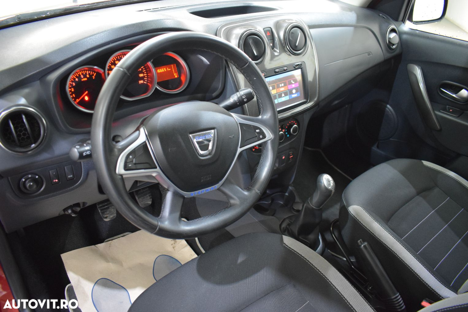 Dacia Sandero 1.5 90CP Stepway - 6