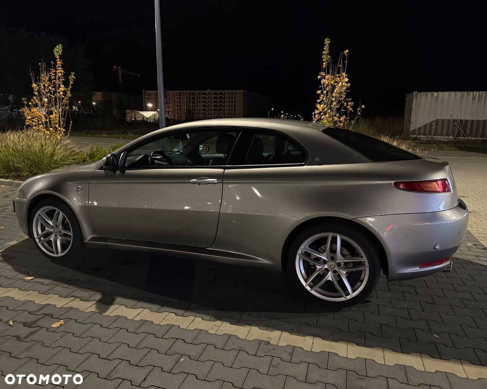 Alfa Romeo GT 1.9JTD 16V Black Line - 7