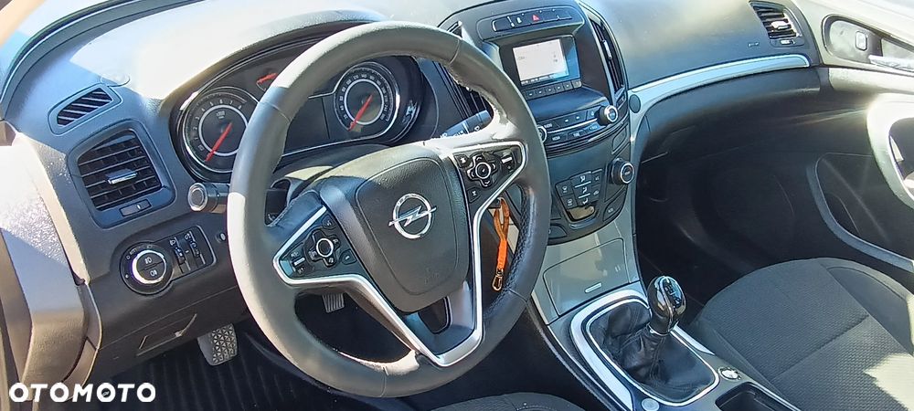 Opel Insignia - 18