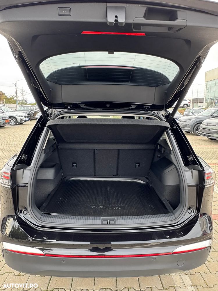 Volkswagen Tiguan 2.0 TDI DSG Elegance - 27
