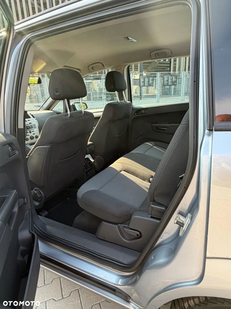 Opel Zafira 1.8 Essentia - 9