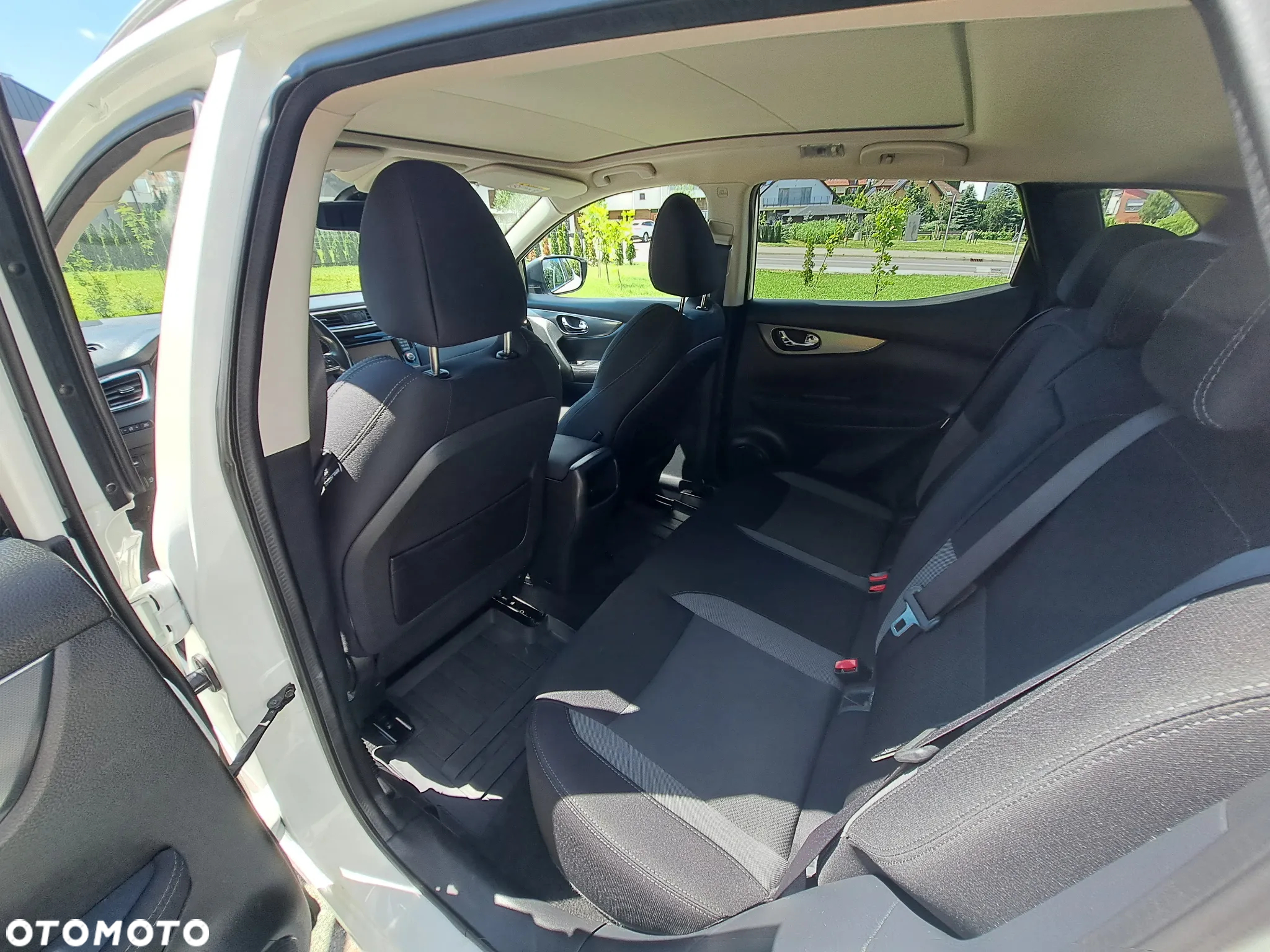 Nissan Qashqai 1.2 DIG-T N-Connecta Xtronic EU6 - 4