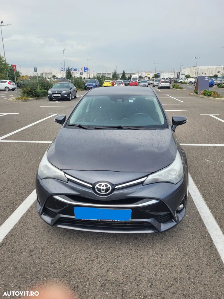 Toyota Avensis 1.8 Multidrive S Executive - 1