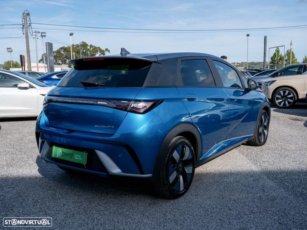 BYD Dolphin 60.4 kWh Design - 16