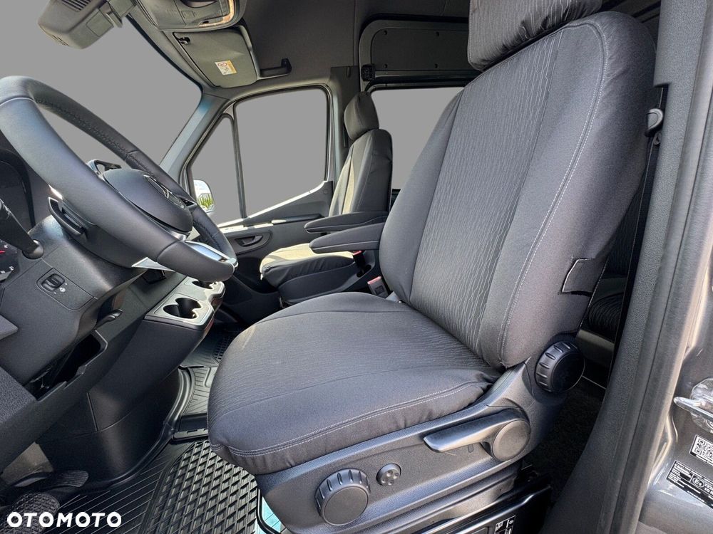 Mercedes-Benz Sprinter 319 CDI KA OM654 długi PRO - 14