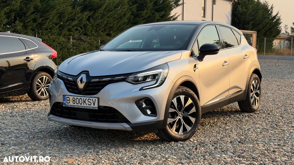 Renault Captur 2023 photo 2