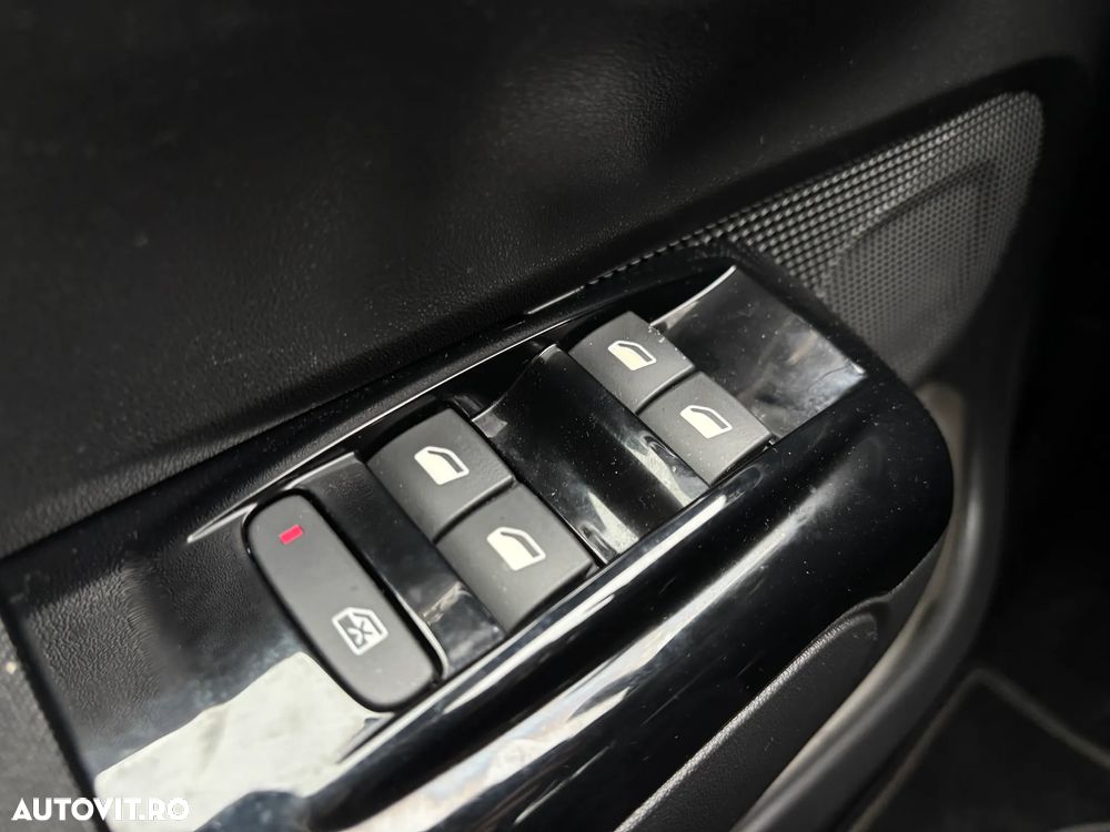 Citroën C3 Pure Tech 82 FEEL - 28