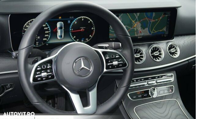 Mercedes-Benz E 220 d Coupe - 3