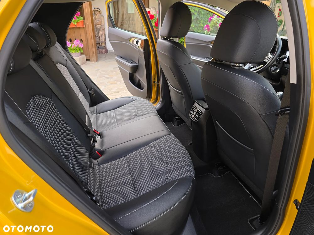 Kia XCeed 1.5 T-GDI OPF JBL Sound Edition - 30