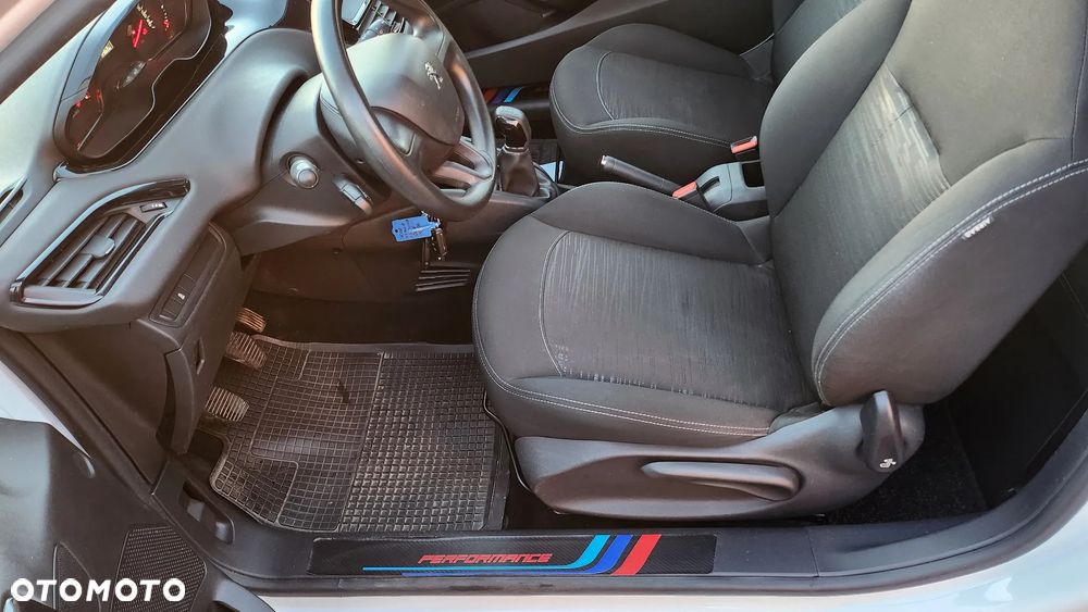 Peugeot 208 68 VTI Active - 5
