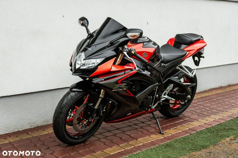 Suzuki GSX-R - 7
