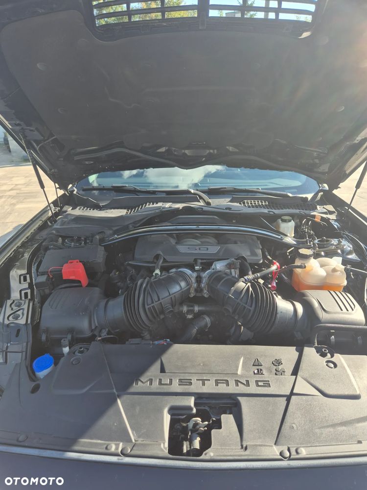 Ford Mustang - 22
