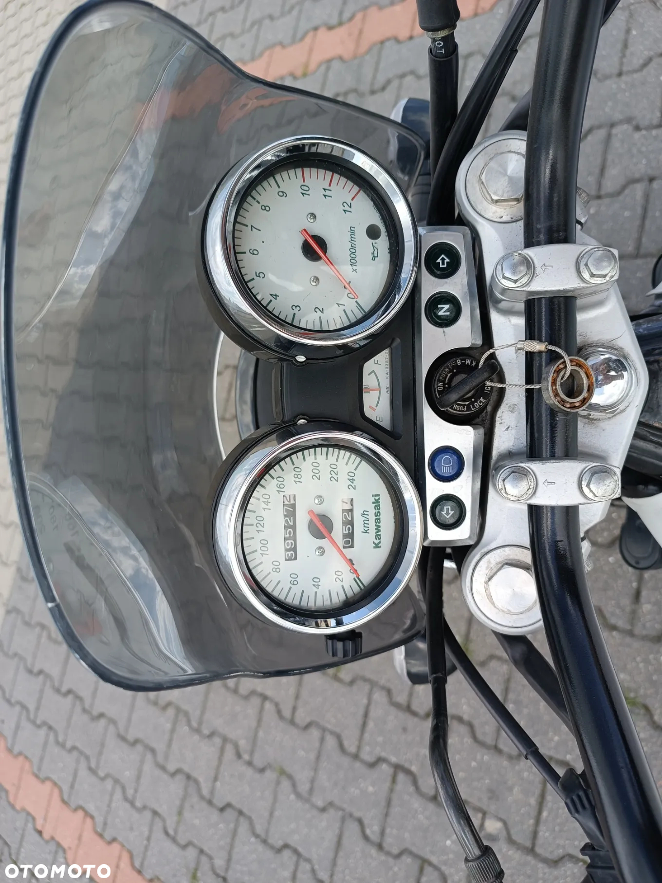 Kawasaki ZR - 7