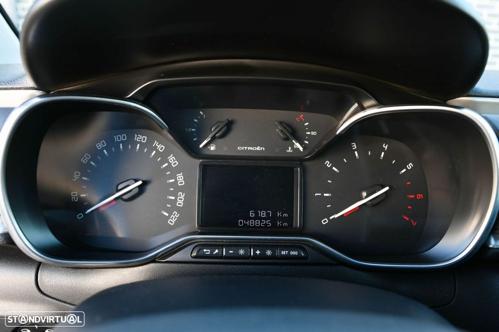 Citroën C3 1.2 PureTech Shine — fotografia 17