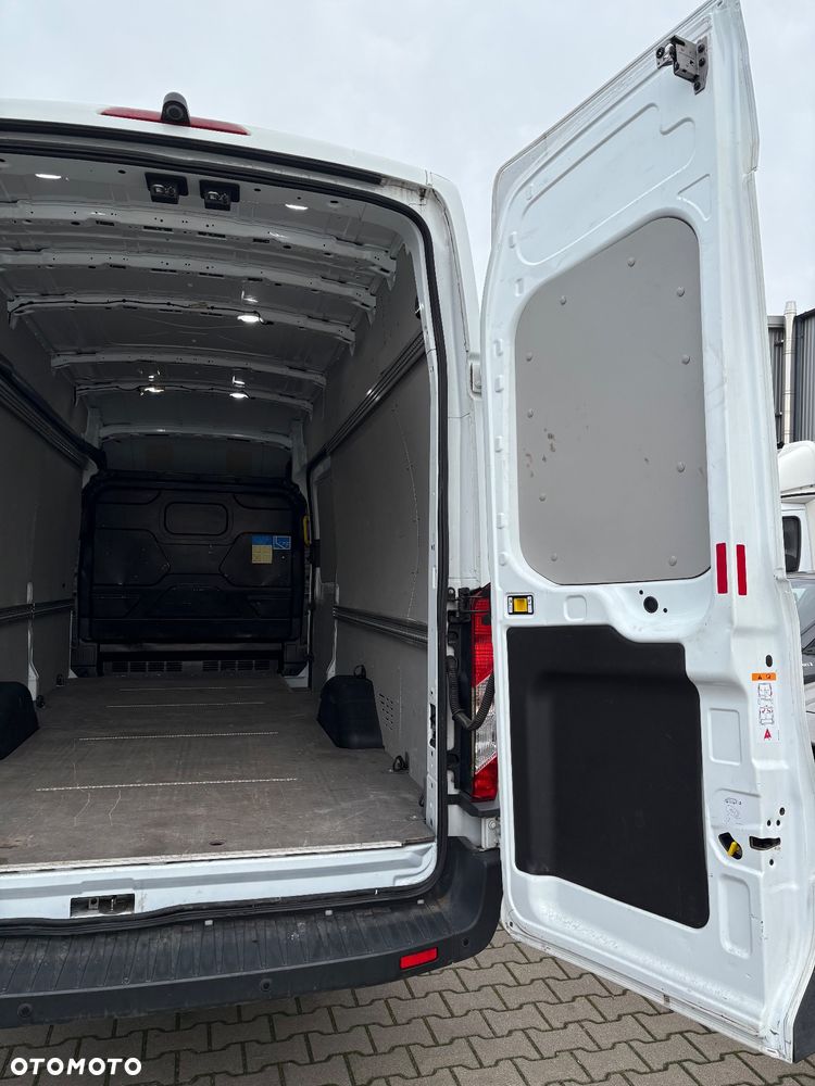Ford Transit - 28