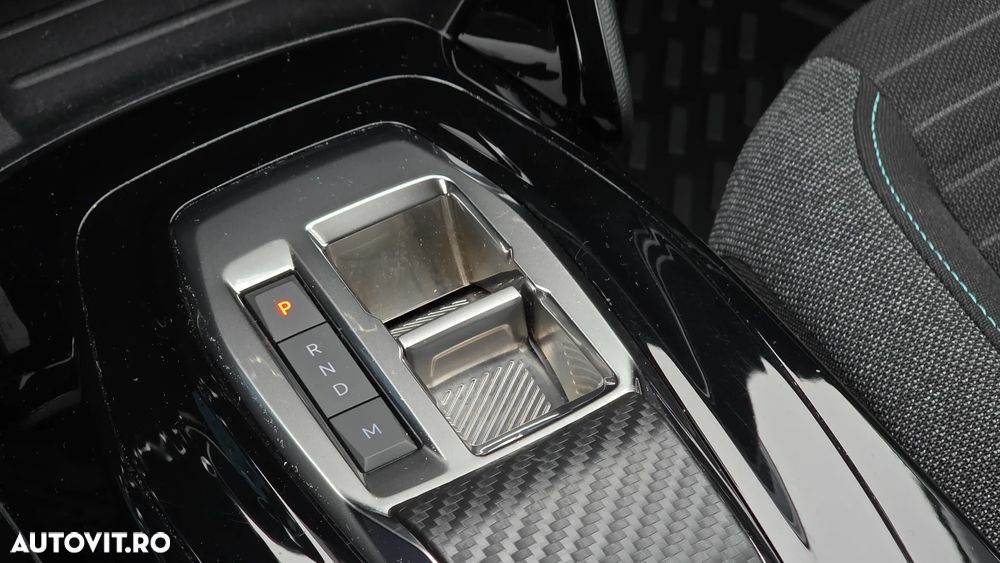 Peugeot 208 1.2 L PureTech STT EAT8 Allure Pack - 27