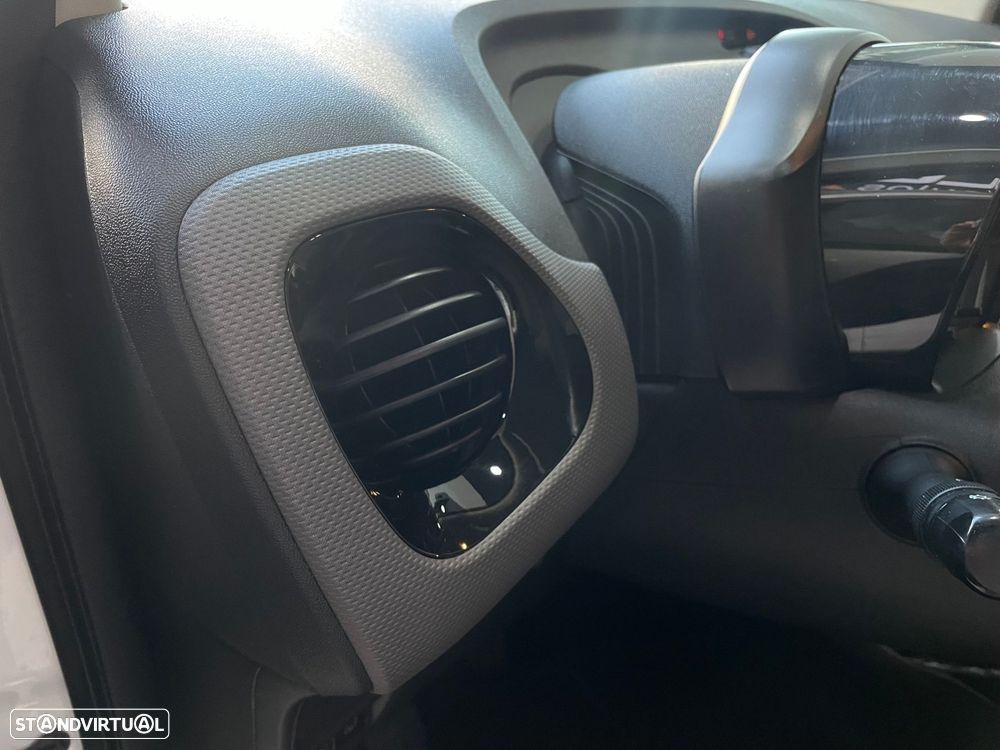 Peugeot 108 1.0 VTi Active - 30