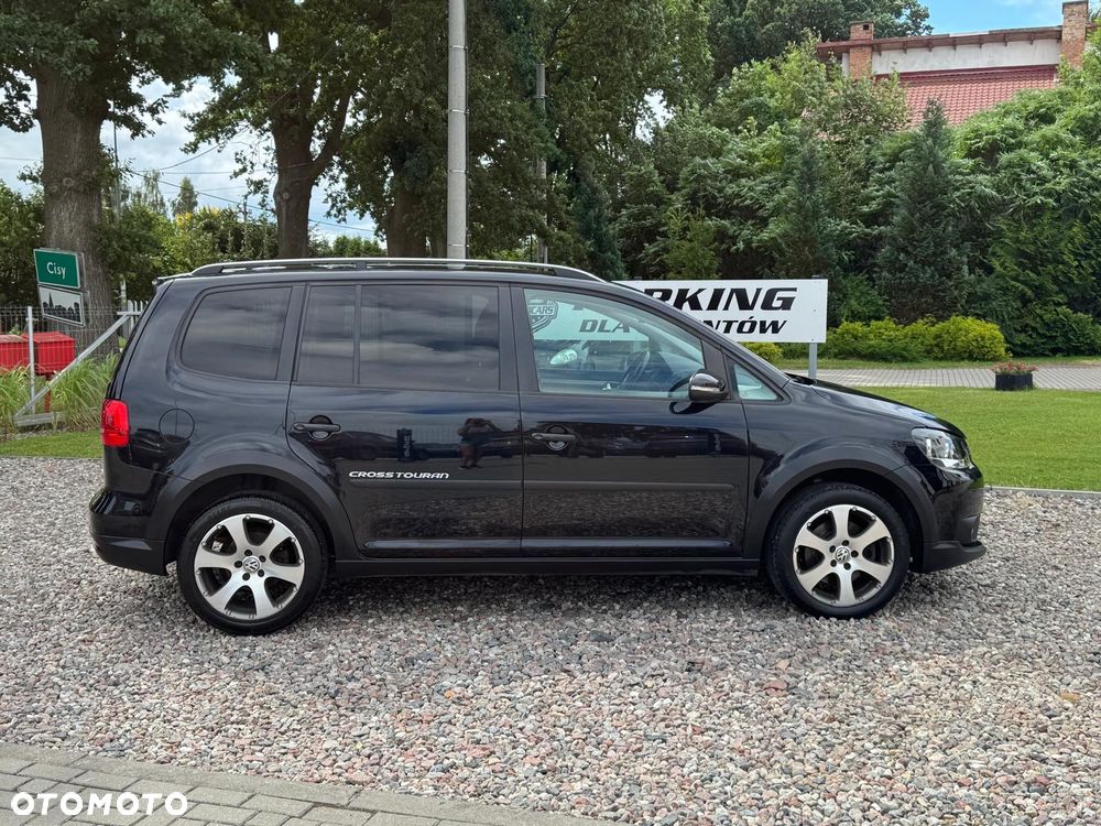 Volkswagen Touran - 8