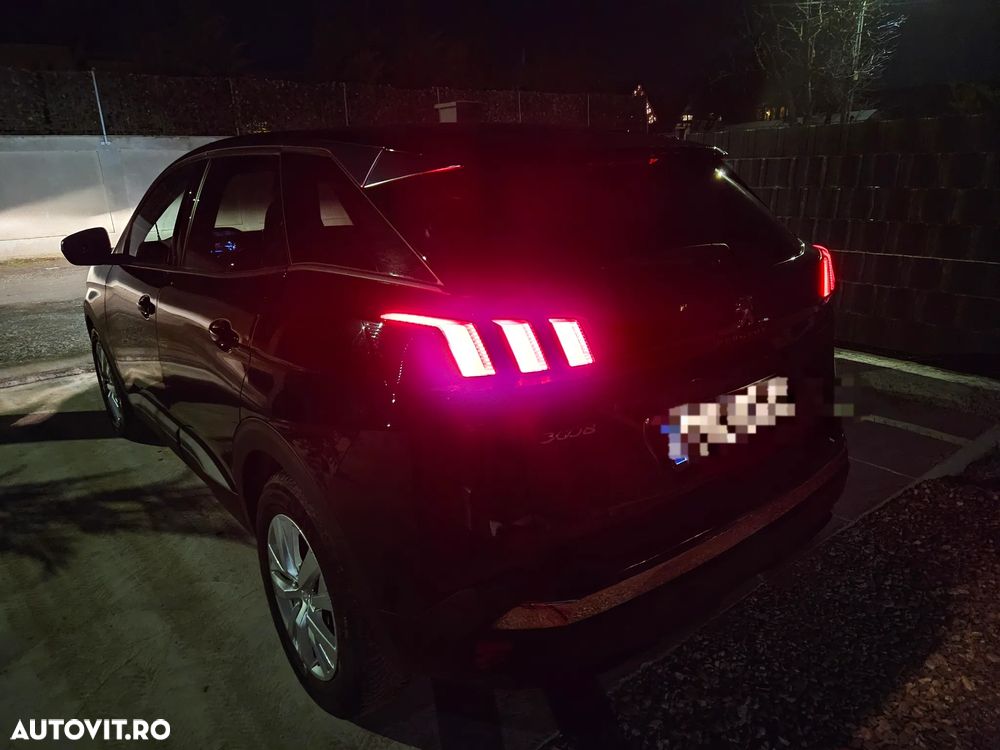 Peugeot 3008 PureTech 130 Stop & Start GPF EAT8 Allure - 9