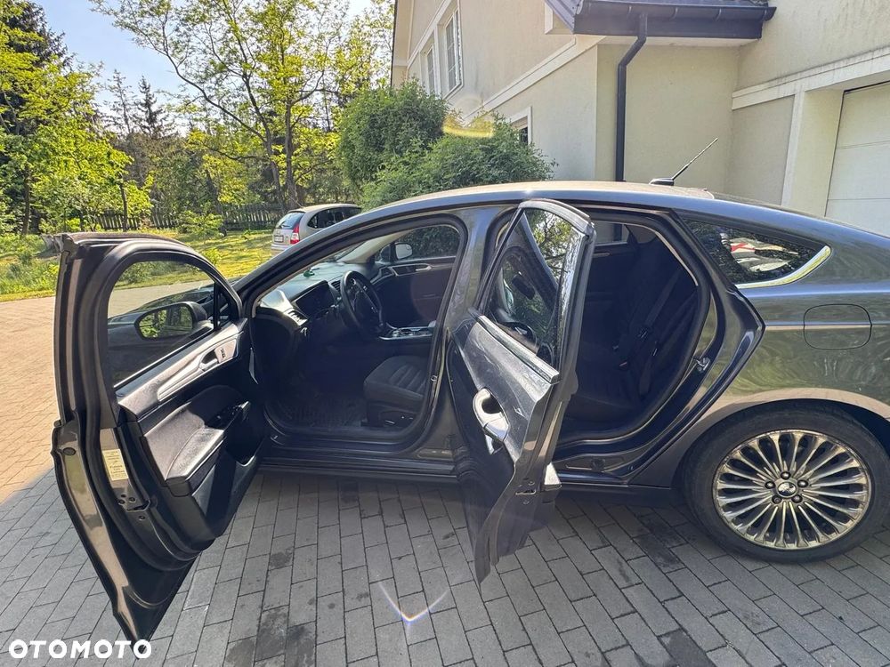 Ford Fusion - 7