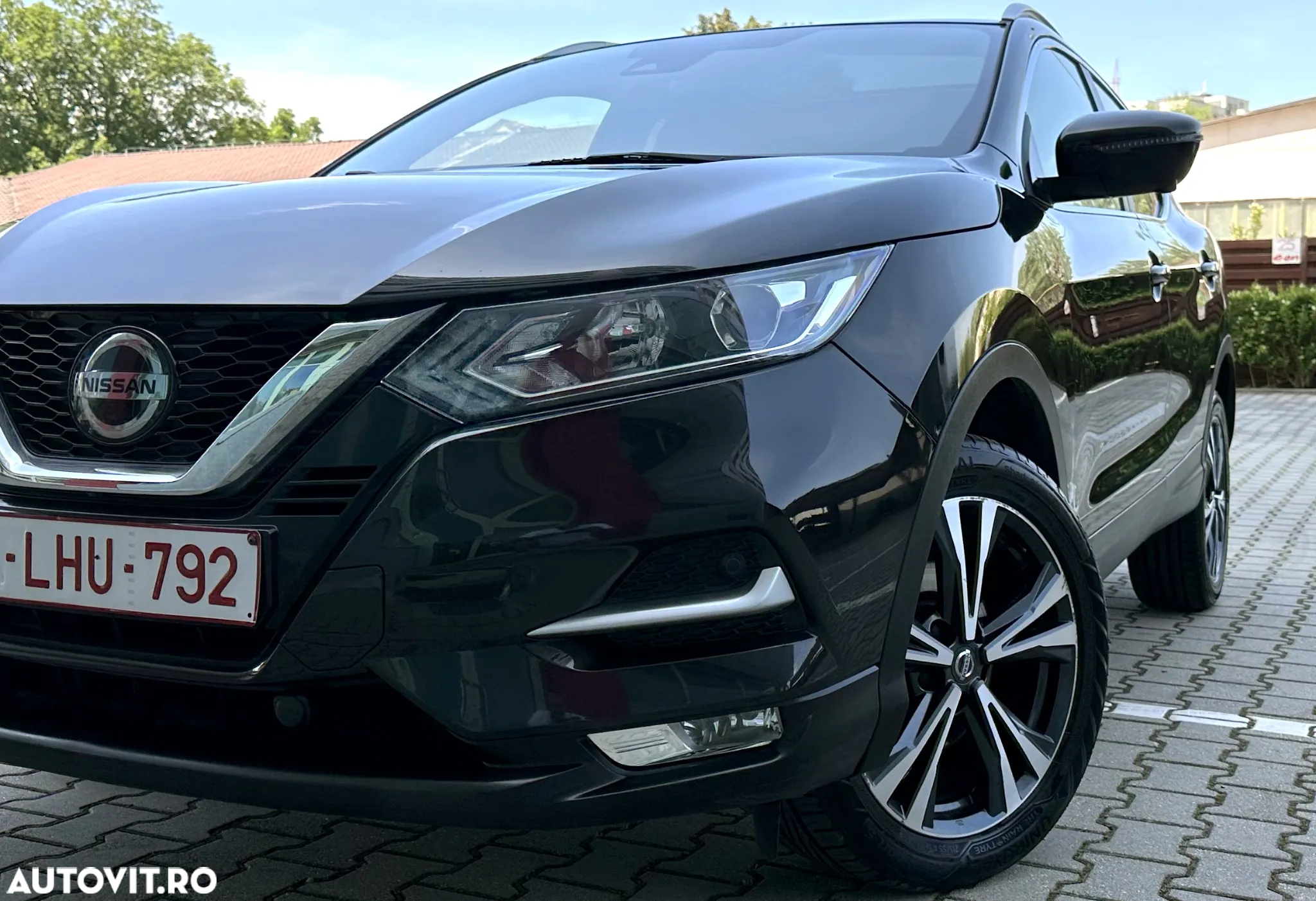 Nissan Qashqai - 25