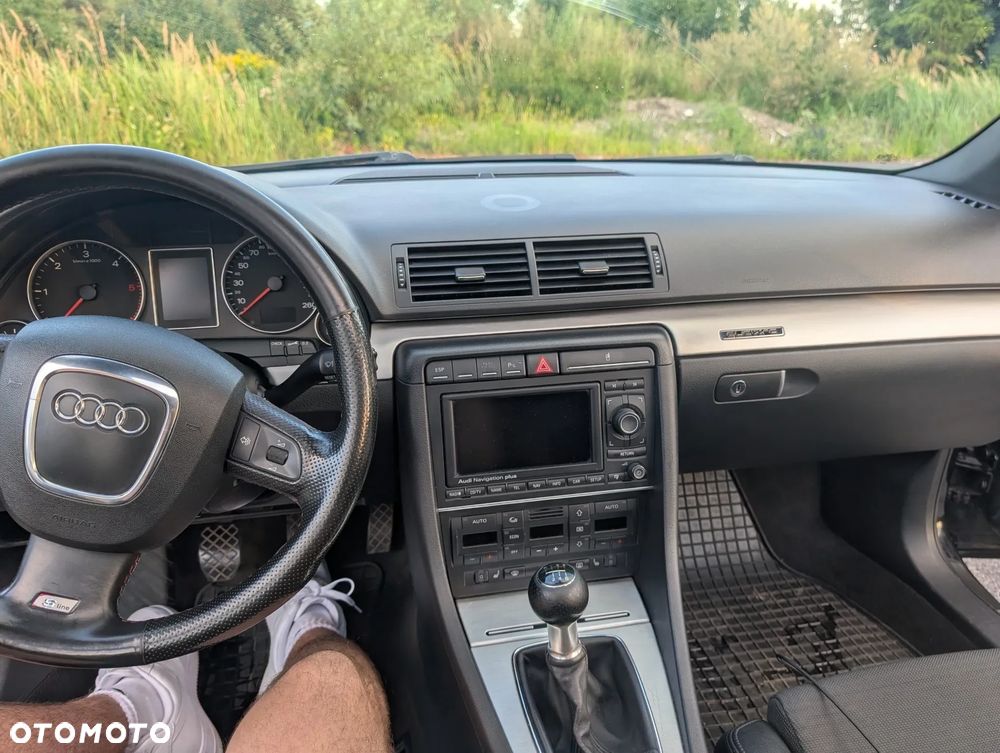 Audi A4 Avant 2.0 TDI DPF quattro - 12