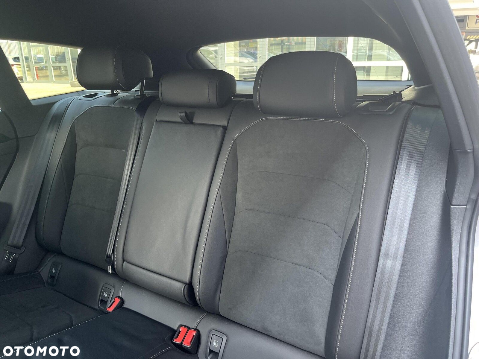 Volkswagen Arteon 2.0 TSI R-Line DSG - 32
