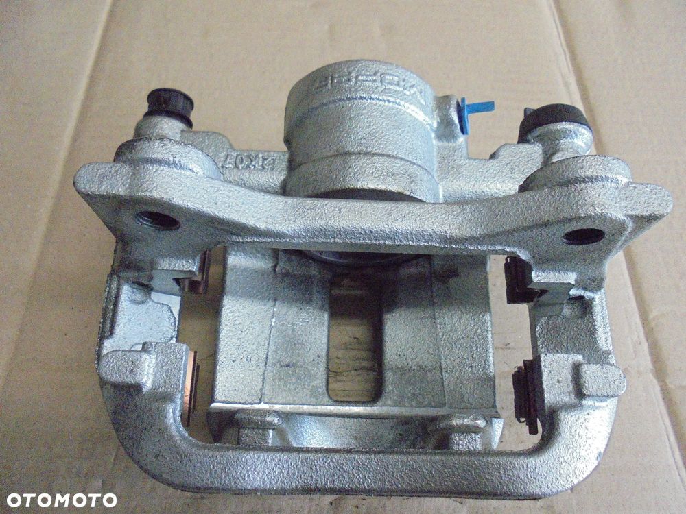 ZACISK HAMULCOWY TYŁ LEWY FIAT DUCATO 2014- OE 521693570 52169357 - 3