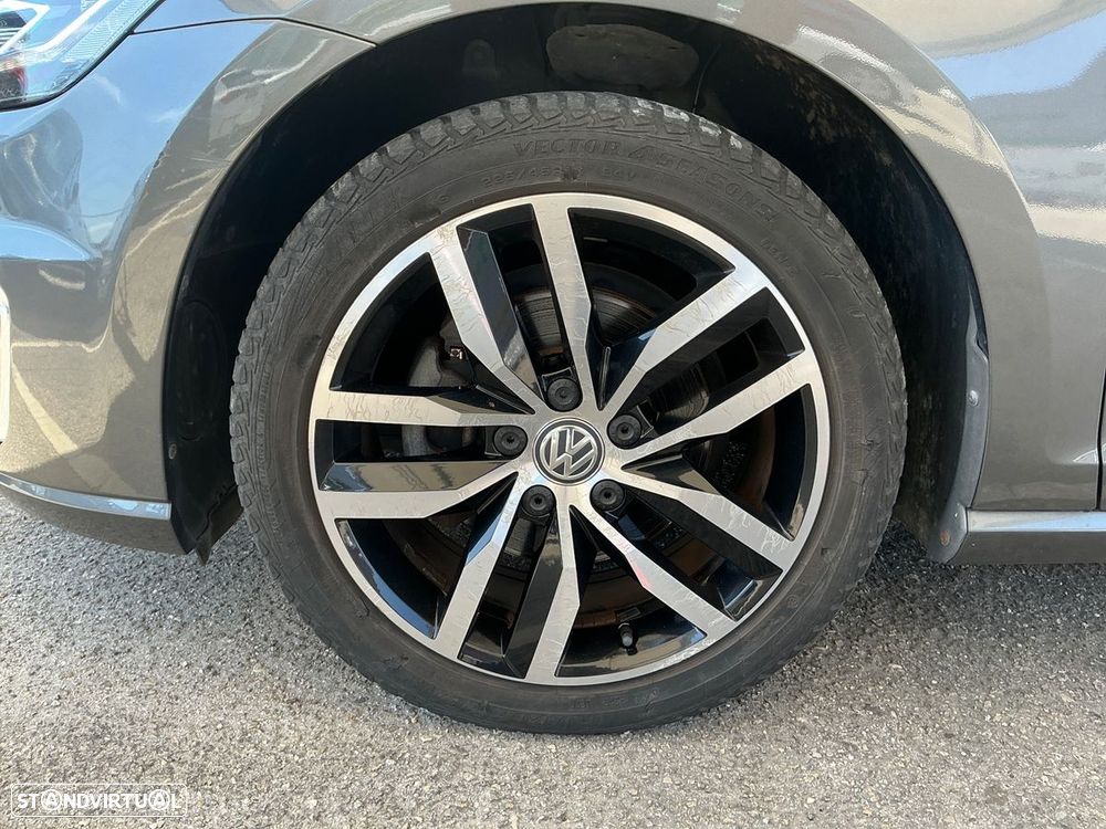 VW Golf - 39