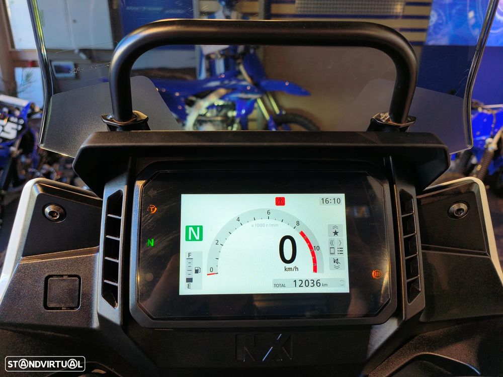 Honda NX 500 - 10