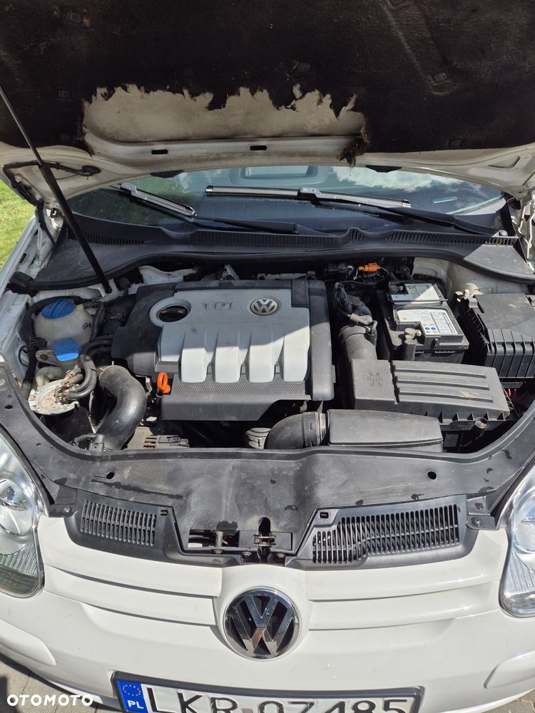 Volkswagen Golf - 6
