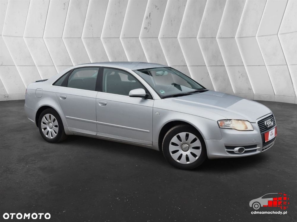 Audi A4 Limousine - 4