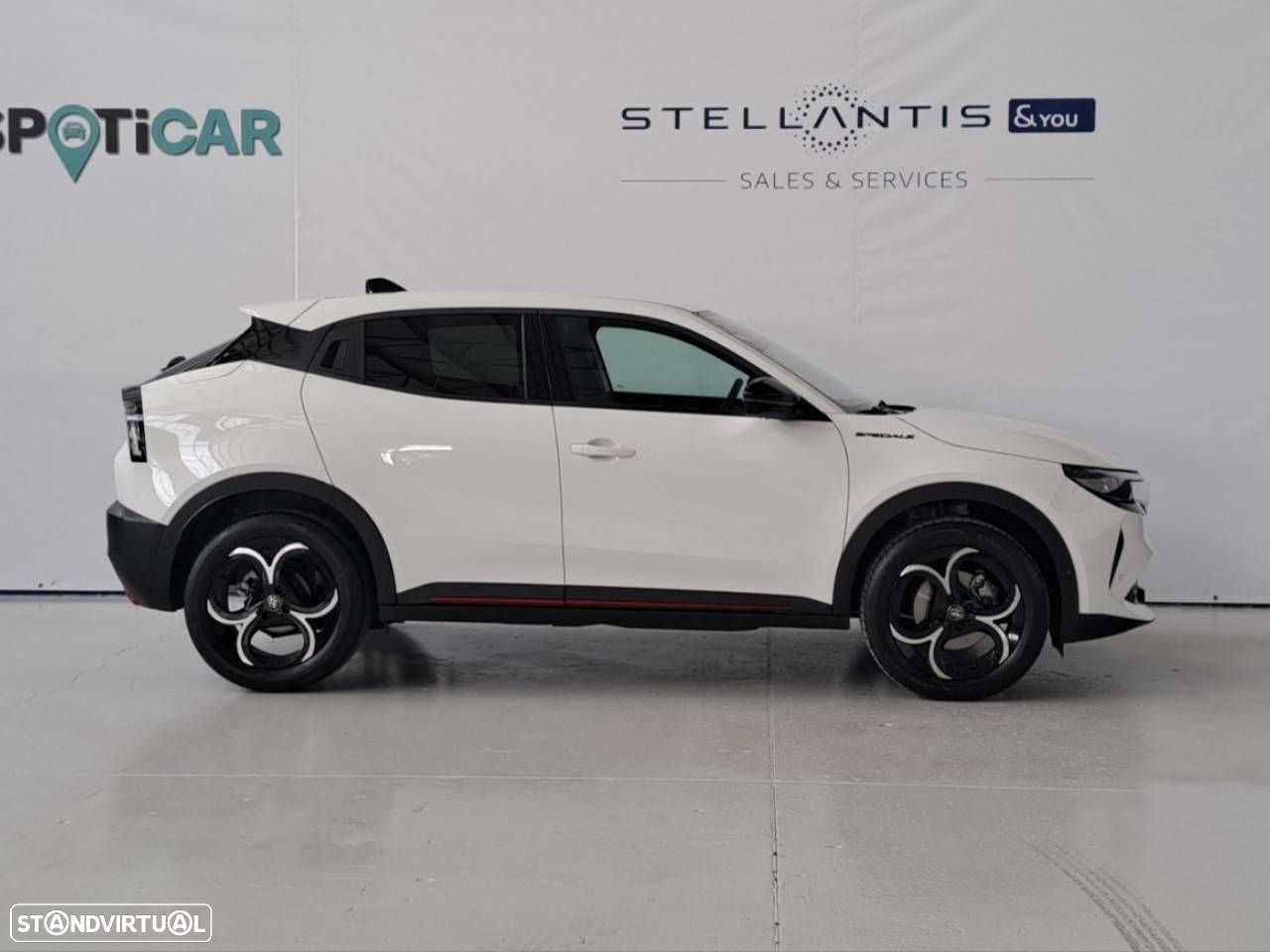 Alfa Romeo Junior 1.2 Speciale eDCT6 - 4