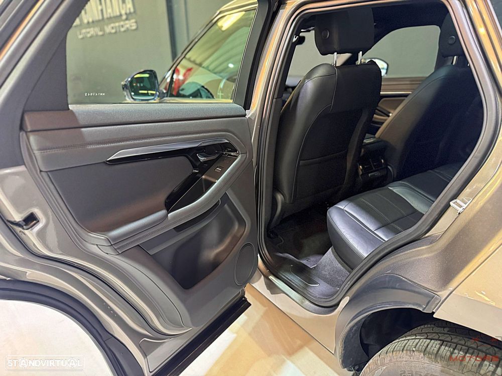 Land Rover Range Rover Evoque P300e R-Dynamic - 16